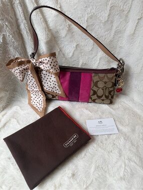 NWT!! 🤩RARE Y2K 2004 Coach Signature Stripe Suede Demi Baguette